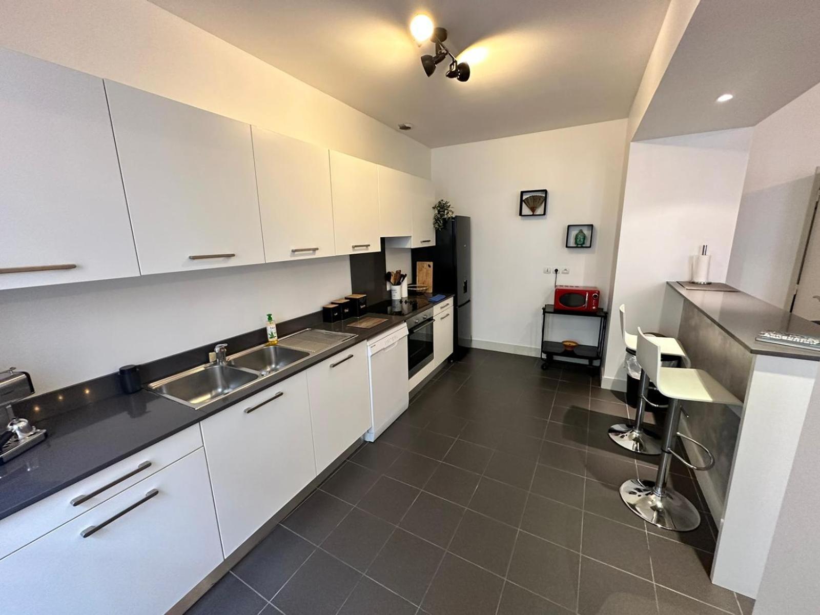 Spacieux Appartement 2 Chambres Plein Coeur De แปร์ปินญอง ภายนอก รูปภาพ